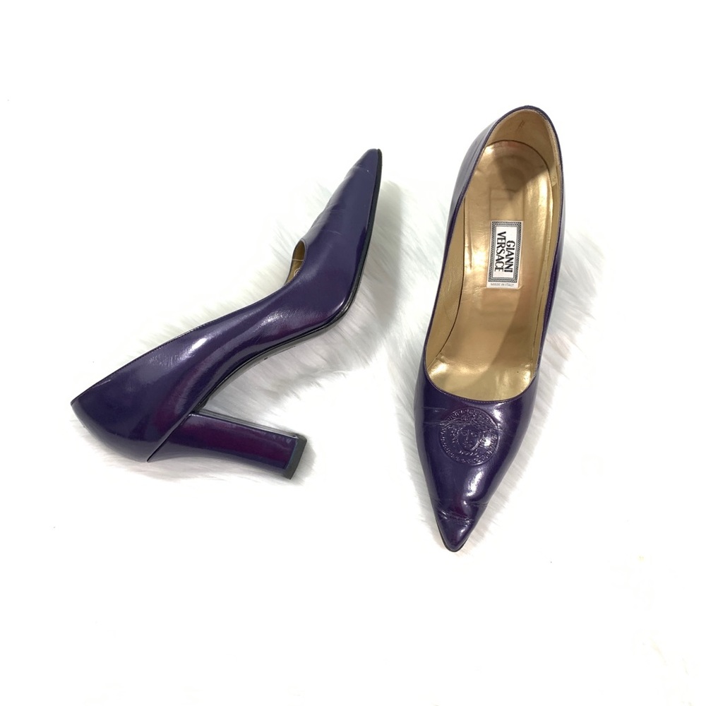 [GIANNI VERSACE] Classic Vintage Medusa Heels